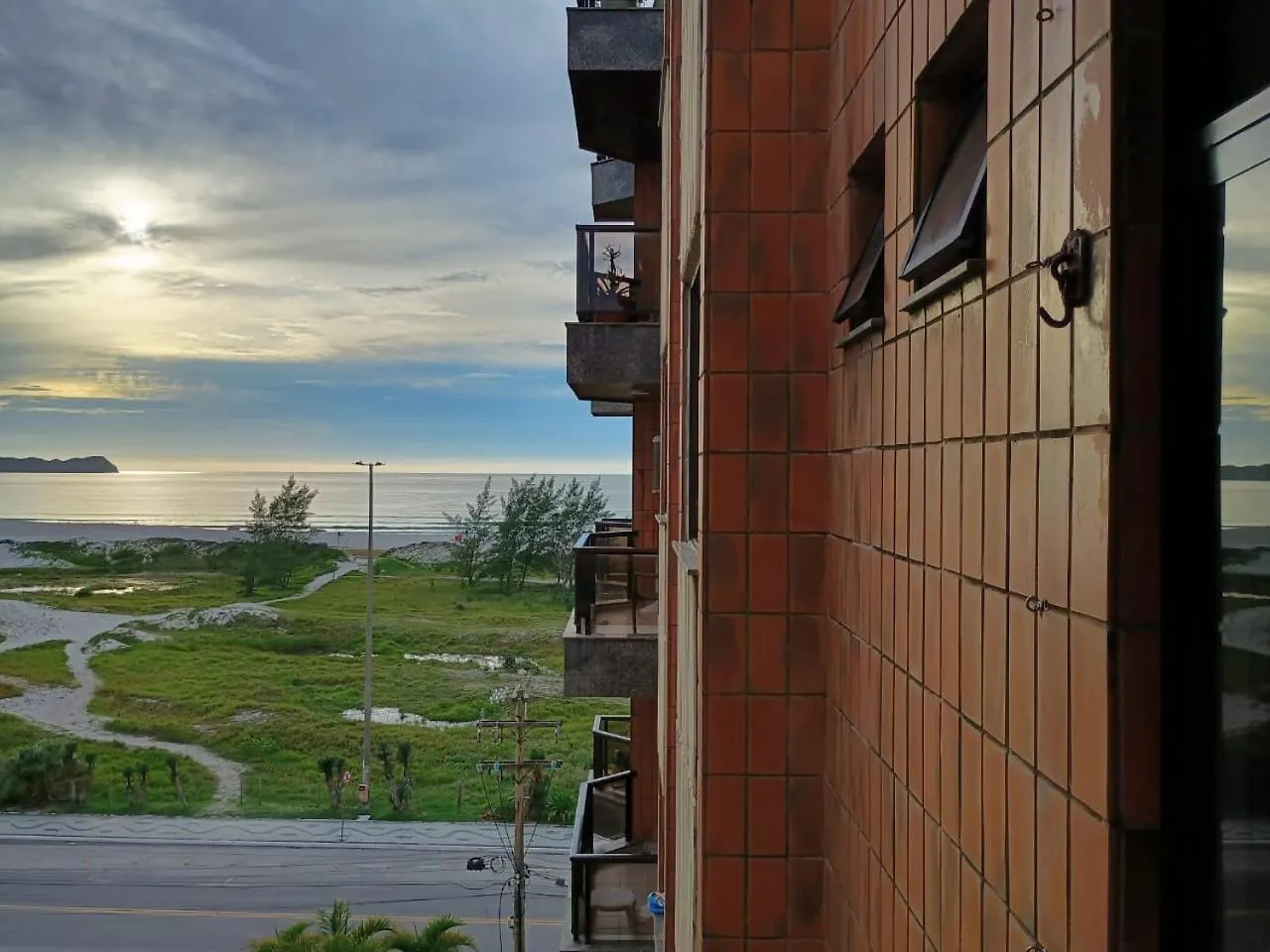 Apartamento Charmoso Em Frente A Praia Em Cabo Frio 0*,